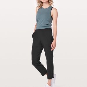 NWT Black every movement pant